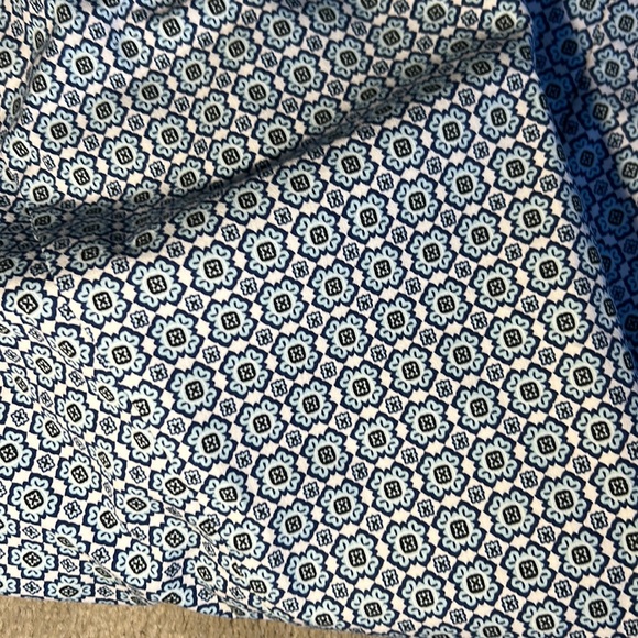 Chico's Secret Stretch Straight Leg Crop Charming Geo pattern Size 3 or Size 16 - Picture 2 of 6